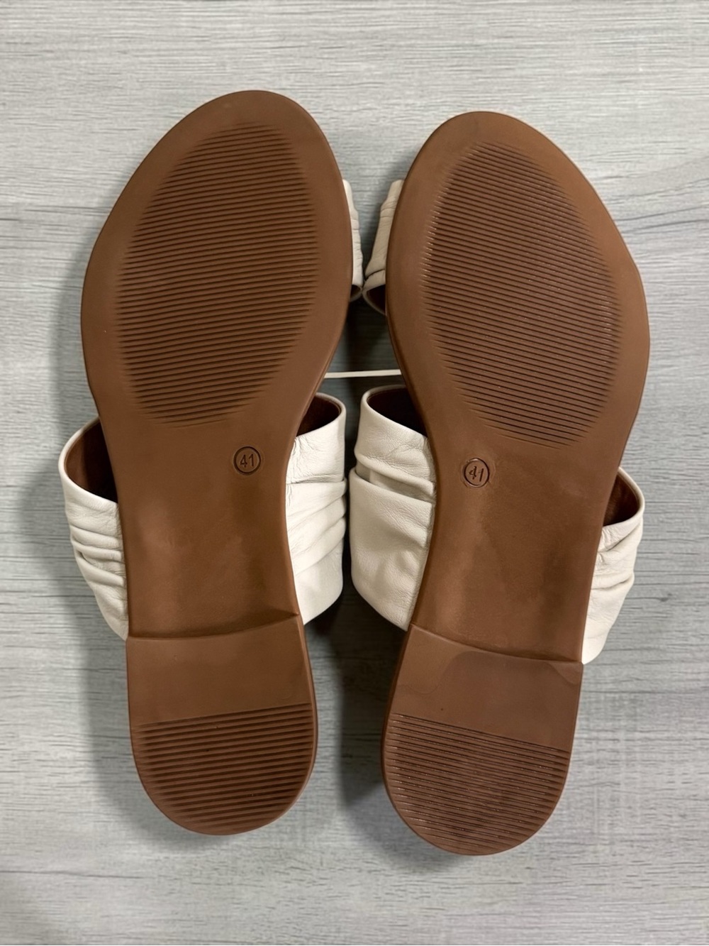 Miz Mooz Tevin Women's White Leather Ruched Double-Band Slide Sandals! Sz 41/10 - Picture 8 of 15